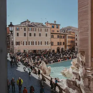 Trevi 86 , Roma Italia